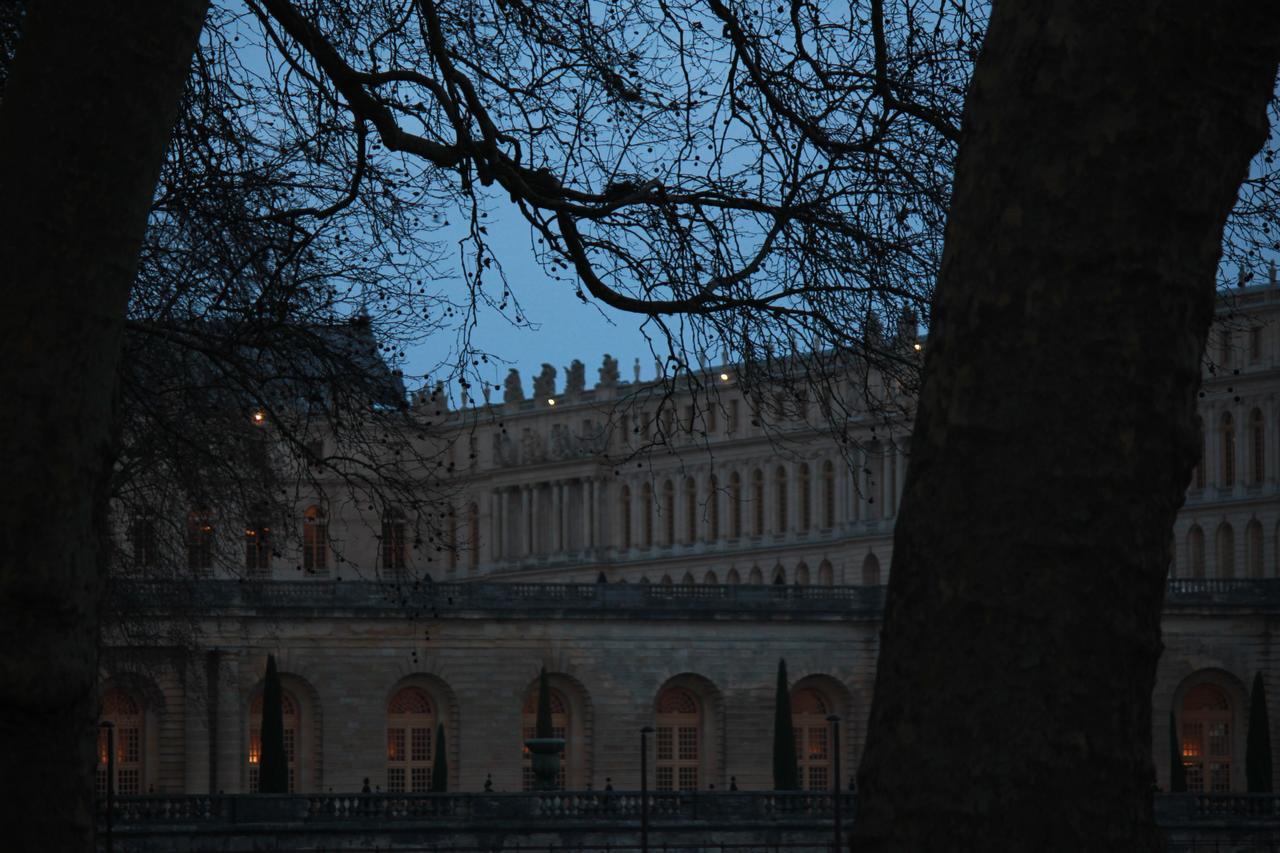 Bed In Versailles - Villa De La Piece D'Eau Des Suisses Exterior foto